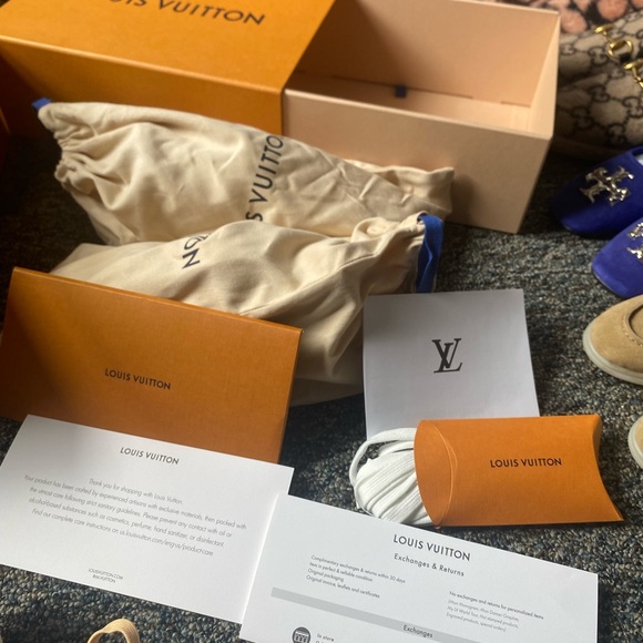 Louis Vuitton sneakers - Picture 14 of 15